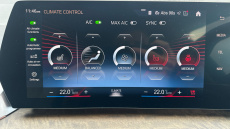 BMW 2 Series 220i MHT Luxury 5dr DCT [Tech Plus Pack] Petrol Hatchback